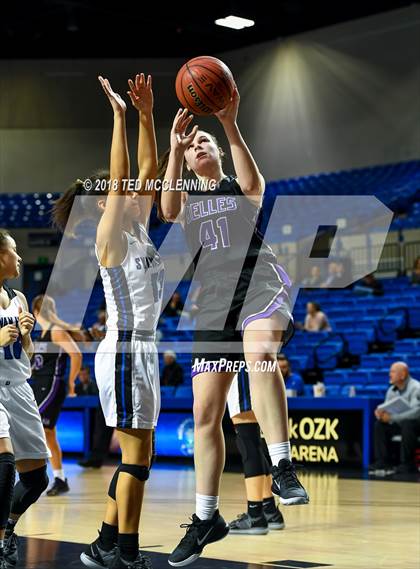 Thumbnail 3 in Sylvan Hills vs. Mt. St. Mary Academy photogallery.