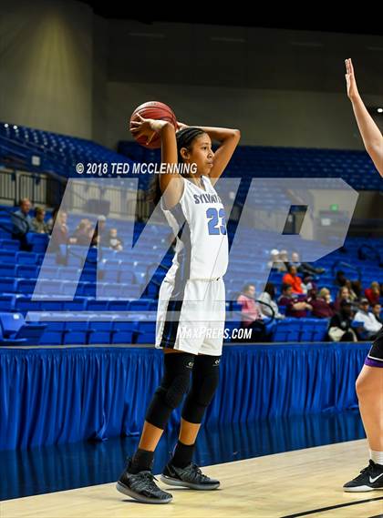 Thumbnail 2 in Sylvan Hills vs. Mt. St. Mary Academy photogallery.