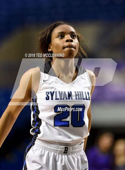 Thumbnail 2 in Sylvan Hills vs. Mt. St. Mary Academy photogallery.