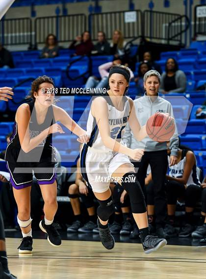 Thumbnail 3 in Sylvan Hills vs. Mt. St. Mary Academy photogallery.