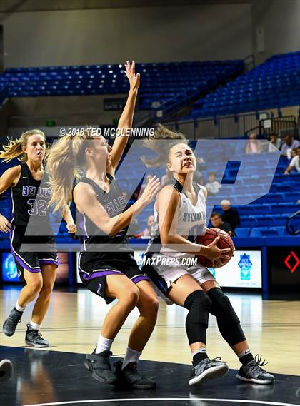 Thumbnail 3 in Sylvan Hills vs. Mt. St. Mary Academy photogallery.