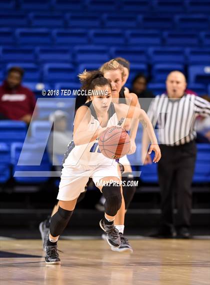 Thumbnail 1 in Sylvan Hills vs. Mt. St. Mary Academy photogallery.