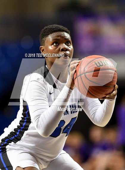 Thumbnail 2 in Sylvan Hills vs. Mt. St. Mary Academy photogallery.
