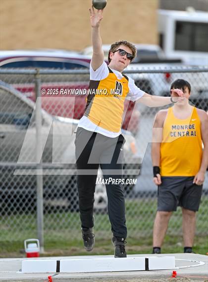 Thumbnail 2 in Wes-Del Triangular (Shot Put)  photogallery.