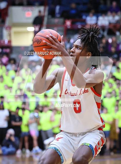 Thumbnail 3 in St. Mary's Prep vs De La Salle Collegiate (MHSAA D1 Quarter Final) photogallery.
