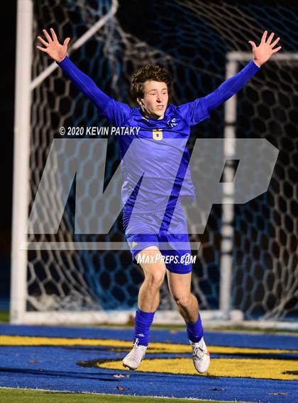 Thumbnail 3 in New Milford @ Newtown (SWC North Final) photogallery.