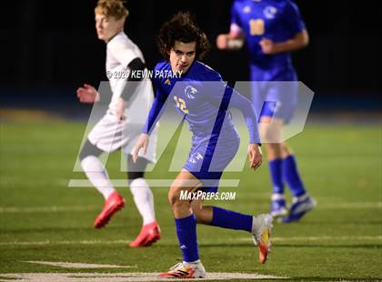 Thumbnail 1 in New Milford @ Newtown (SWC North Final) photogallery.