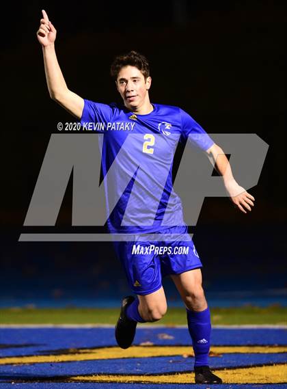 Thumbnail 3 in New Milford @ Newtown (SWC North Final) photogallery.