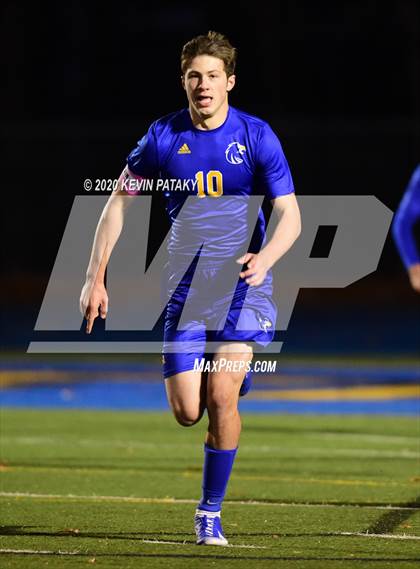 Thumbnail 2 in New Milford @ Newtown (SWC North Final) photogallery.