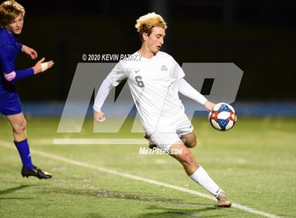 Thumbnail 1 in New Milford @ Newtown (SWC North Final) photogallery.