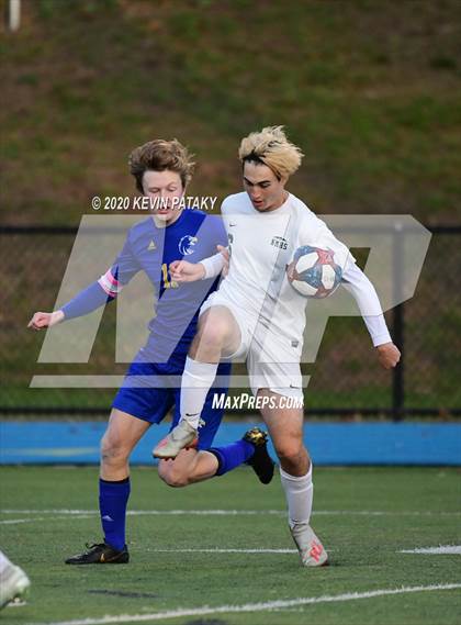 Thumbnail 1 in New Milford @ Newtown (SWC North Final) photogallery.