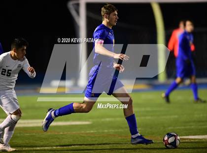 Thumbnail 3 in New Milford @ Newtown (SWC North Final) photogallery.