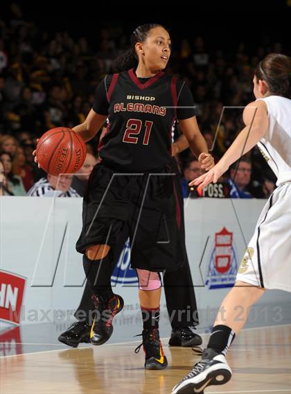 Thumbnail 3 in Alemany vs. Calabasas (CIF SS D3AA Final) photogallery.