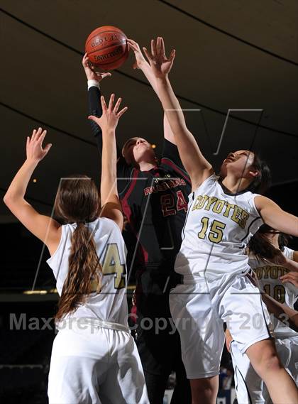 Thumbnail 2 in Alemany vs. Calabasas (CIF SS D3AA Final) photogallery.
