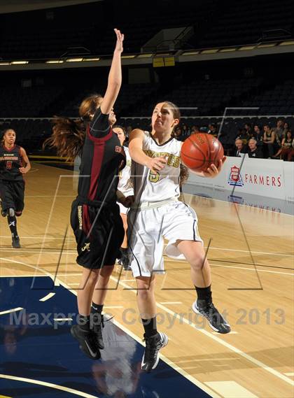 Thumbnail 3 in Alemany vs. Calabasas (CIF SS D3AA Final) photogallery.