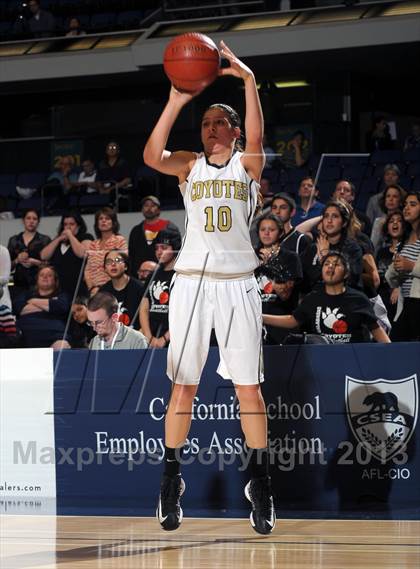 Thumbnail 2 in Alemany vs. Calabasas (CIF SS D3AA Final) photogallery.