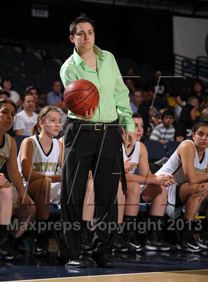 Thumbnail 3 in Alemany vs. Calabasas (CIF SS D3AA Final) photogallery.