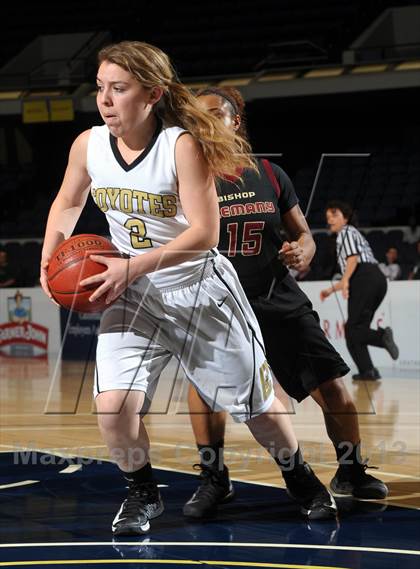 Thumbnail 3 in Alemany vs. Calabasas (CIF SS D3AA Final) photogallery.