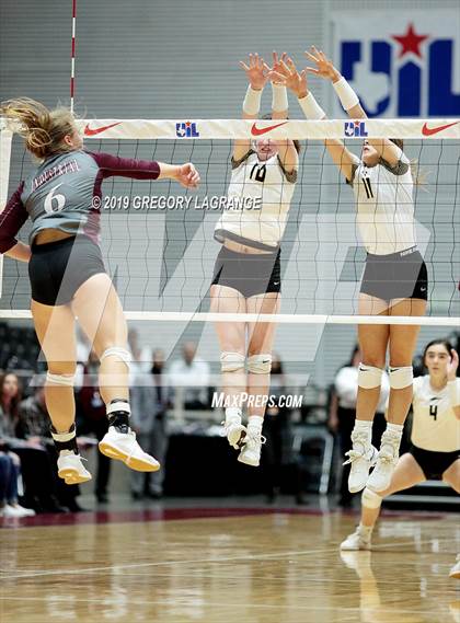 Thumbnail 1 in Industrial vs. Bushland (UIL 3A Semifinal)  photogallery.