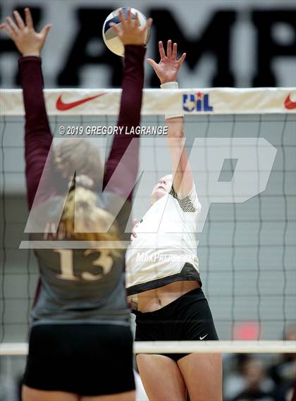 Thumbnail 2 in Industrial vs. Bushland (UIL 3A Semifinal)  photogallery.