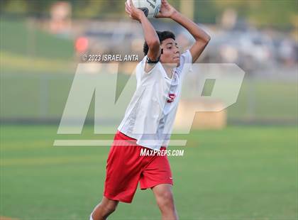 Thumbnail 2 in Seventy-First @ South View photogallery.