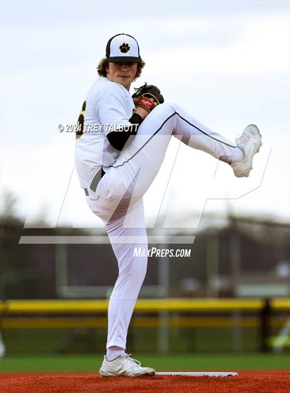 Thumbnail 1 in Churchville-Chili @ Honeoye Falls-Lima photogallery.