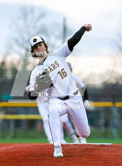 Thumbnail 2 in Churchville-Chili @ Honeoye Falls-Lima photogallery.