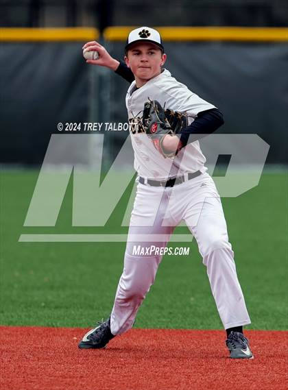 Thumbnail 2 in Churchville-Chili @ Honeoye Falls-Lima photogallery.