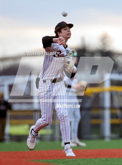 Thumbnail 3 in Churchville-Chili @ Honeoye Falls-Lima photogallery.