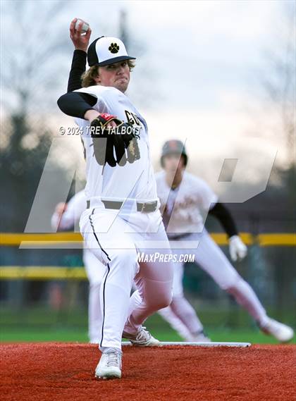 Thumbnail 1 in Churchville-Chili @ Honeoye Falls-Lima photogallery.