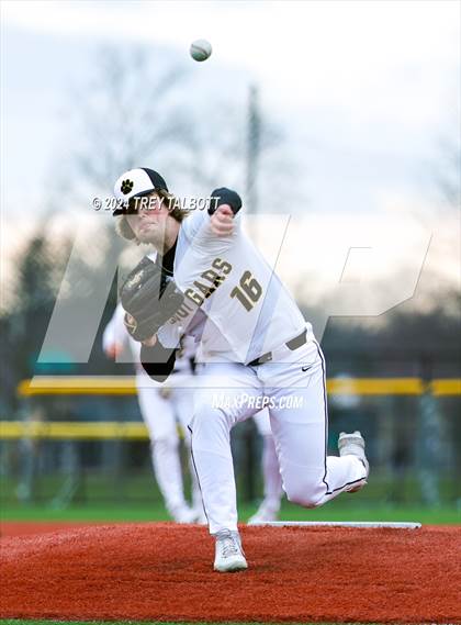 Thumbnail 3 in Churchville-Chili @ Honeoye Falls-Lima photogallery.