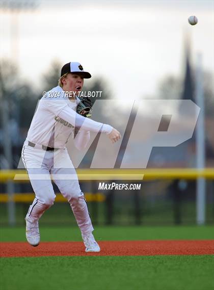 Thumbnail 1 in Churchville-Chili @ Honeoye Falls-Lima photogallery.