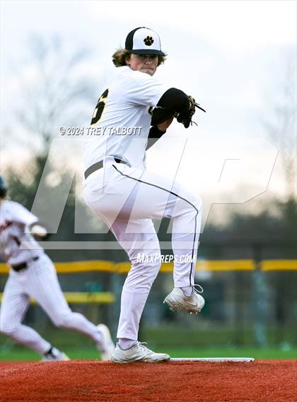 Thumbnail 1 in Churchville-Chili @ Honeoye Falls-Lima photogallery.