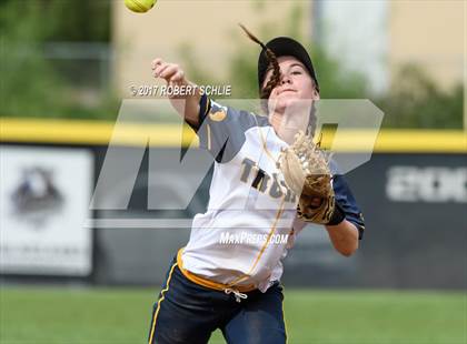 Thumbnail 2 in Granite Bay @ Oak Ridge photogallery.