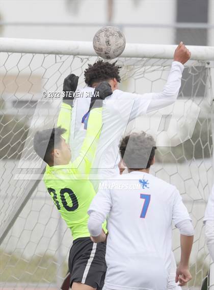 Thumbnail 1 in Birmingham vs. Los Alamitos (27th Annual SoCal Soccer Classic) photogallery.