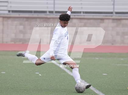 Thumbnail 2 in Birmingham vs. Los Alamitos (27th Annual SoCal Soccer Classic) photogallery.