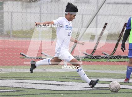 Thumbnail 2 in Birmingham vs. Los Alamitos (27th Annual SoCal Soccer Classic) photogallery.