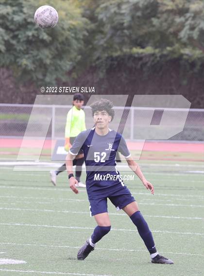 Thumbnail 2 in Birmingham vs. Los Alamitos (27th Annual SoCal Soccer Classic) photogallery.