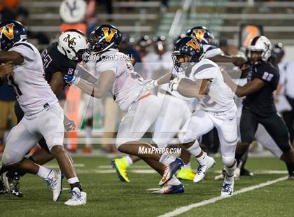 Thumbnail 3 in Mallard Creek vs. Zebulon B. Vance (Charlotte Kickoff Showcase) photogallery.