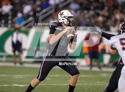 Thumbnail 1 in Mallard Creek vs. Zebulon B. Vance (Charlotte Kickoff Showcase) photogallery.