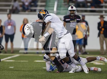 Thumbnail 2 in Mallard Creek vs. Zebulon B. Vance (Charlotte Kickoff Showcase) photogallery.