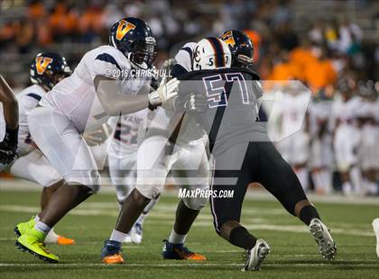 Thumbnail 3 in Mallard Creek vs. Zebulon B. Vance (Charlotte Kickoff Showcase) photogallery.
