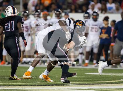 Thumbnail 3 in Mallard Creek vs. Zebulon B. Vance (Charlotte Kickoff Showcase) photogallery.