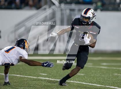 Thumbnail 1 in Mallard Creek vs. Zebulon B. Vance (Charlotte Kickoff Showcase) photogallery.