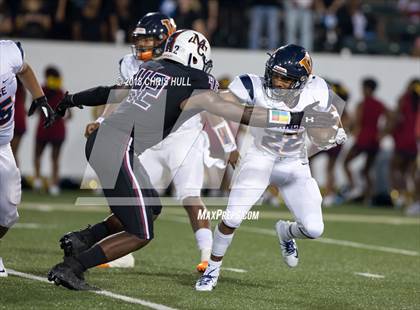 Thumbnail 1 in Mallard Creek vs. Zebulon B. Vance (Charlotte Kickoff Showcase) photogallery.