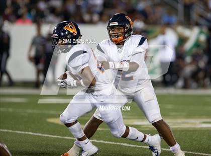 Thumbnail 1 in Mallard Creek vs. Zebulon B. Vance (Charlotte Kickoff Showcase) photogallery.