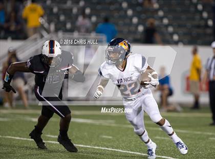 Thumbnail 2 in Mallard Creek vs. Zebulon B. Vance (Charlotte Kickoff Showcase) photogallery.