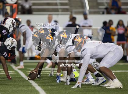 Thumbnail 2 in Mallard Creek vs. Zebulon B. Vance (Charlotte Kickoff Showcase) photogallery.