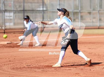 Thumbnail 2 in Fairfax vs Boulder Creek (Sunrise Mountain Tournament) photogallery.
