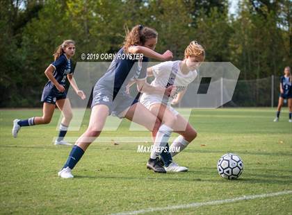 Thumbnail 2 in Episcopal @ Holton-Arms photogallery.